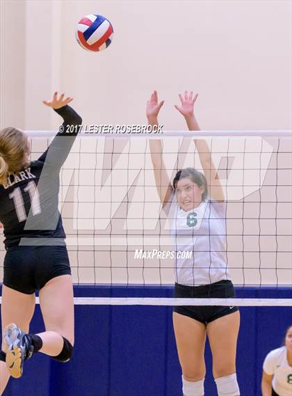 Thumbnail 1 in Clark vs. Reagan photogallery.