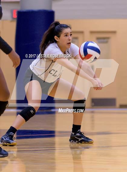Thumbnail 2 in Clark vs. Reagan photogallery.