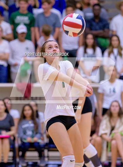 Thumbnail 2 in Clark vs. Reagan photogallery.