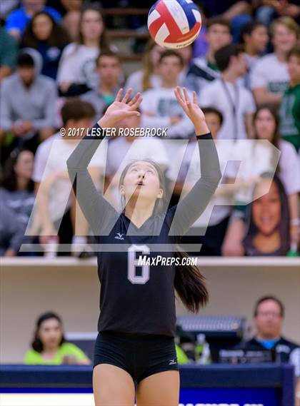 Thumbnail 3 in Clark vs. Reagan photogallery.