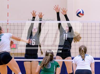 Thumbnail 3 in Clark vs. Reagan photogallery.