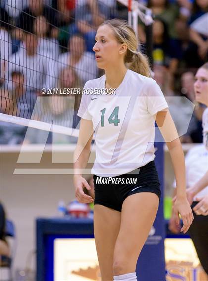 Thumbnail 1 in Clark vs. Reagan photogallery.