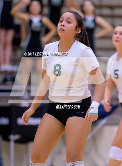 Thumbnail 2 in Clark vs. Reagan photogallery.