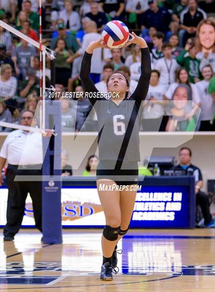 Thumbnail 3 in Clark vs. Reagan photogallery.