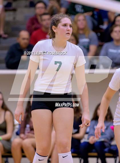Thumbnail 2 in Clark vs. Reagan photogallery.