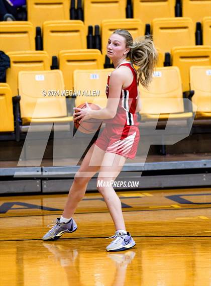 Thumbnail 2 in Wapakoneta vs. Newton Local photogallery.