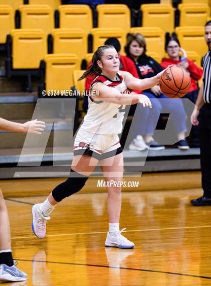 Thumbnail 1 in Wapakoneta vs. Newton Local photogallery.