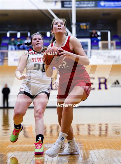 Thumbnail 2 in Wapakoneta vs. Newton Local photogallery.