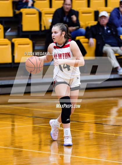 Thumbnail 2 in Wapakoneta vs. Newton Local photogallery.