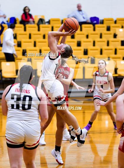 Thumbnail 1 in Wapakoneta vs. Newton Local photogallery.