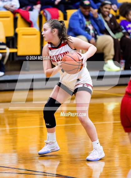 Thumbnail 2 in Wapakoneta vs. Newton Local photogallery.