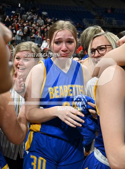 Thumbnail 3 in Brownsboro vs Hardin-Jefferson (UIL 4A State Final) photogallery.