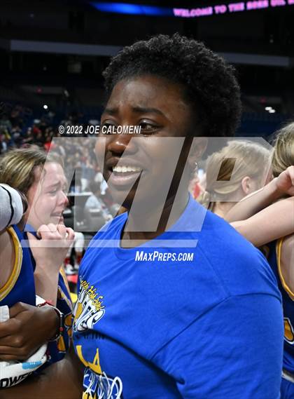Thumbnail 2 in Brownsboro vs Hardin-Jefferson (UIL 4A State Final) photogallery.