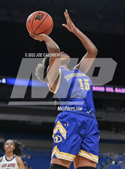 Thumbnail 1 in Brownsboro vs Hardin-Jefferson (UIL 4A State Final) photogallery.