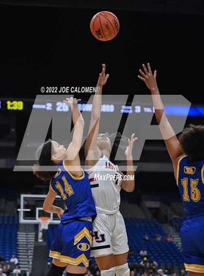 Thumbnail 3 in Brownsboro vs Hardin-Jefferson (UIL 4A State Final) photogallery.