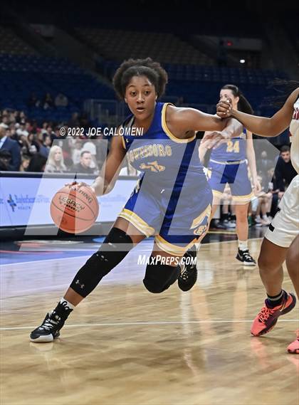 Thumbnail 3 in Brownsboro vs Hardin-Jefferson (UIL 4A State Final) photogallery.