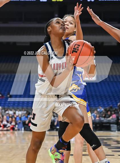 Thumbnail 3 in Brownsboro vs Hardin-Jefferson (UIL 4A State Final) photogallery.
