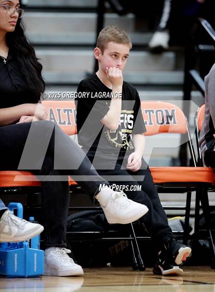 Thumbnail 3 in Birdville vs Fossil Ridge (UIL 5A Bi-District Playoffs) Division 1 photogallery.