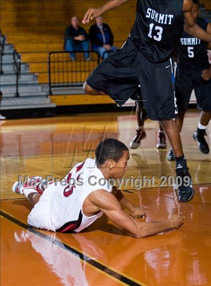 Thumbnail 3 in Summit @ Pearland (McDonalds Texas Invitational) photogallery.