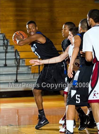 Thumbnail 3 in Summit @ Pearland (McDonalds Texas Invitational) photogallery.