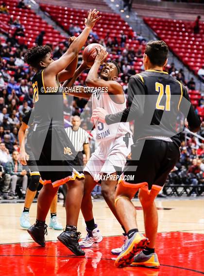 Thumbnail 1 in Foothills Christian vs. Mission Bay (CIF SDS Open Playoff) photogallery.