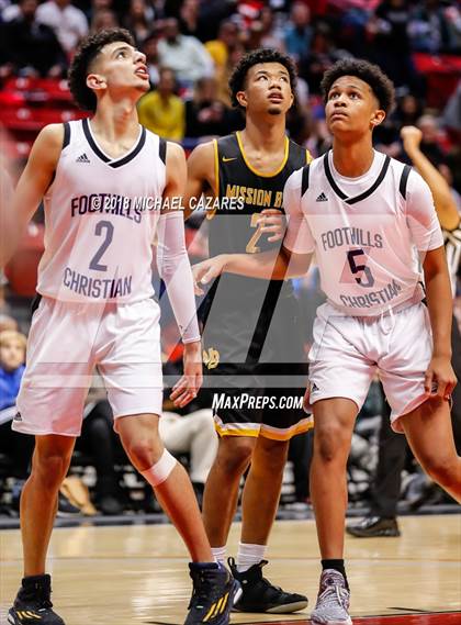 Thumbnail 2 in Foothills Christian vs. Mission Bay (CIF SDS Open Playoff) photogallery.