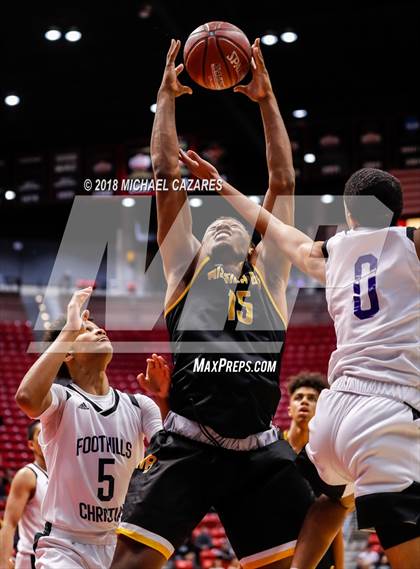 Thumbnail 1 in Foothills Christian vs. Mission Bay (CIF SDS Open Playoff) photogallery.