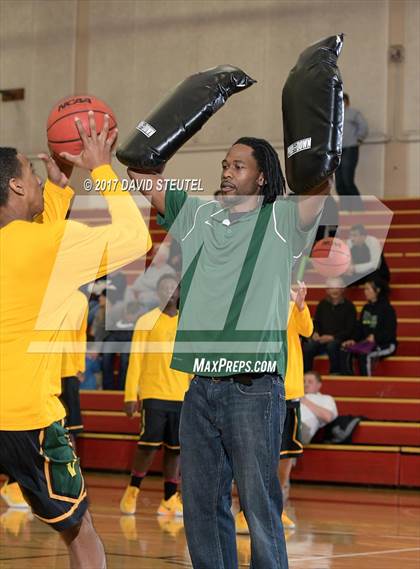 Thumbnail 1 in Vanden vs. Granite Bay (Fr. Kelly Tribute) photogallery.