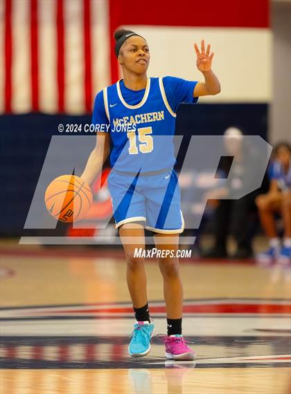 Thumbnail 3 in McEachern vs Grayson (Nike Elite HS Showcase GA) photogallery.