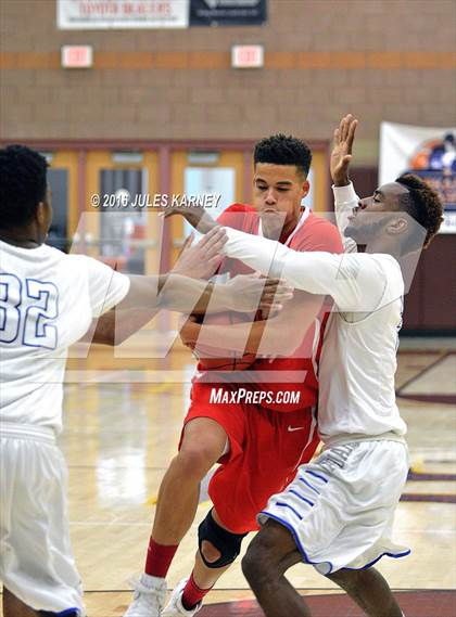 Thumbnail 2 in Cathedral Catholic vs. Desert Pines (Tarkanian Classic) photogallery.