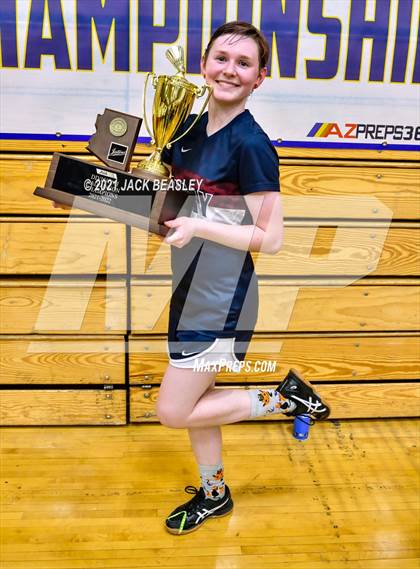 Thumbnail 2 in AIA D1/D2 Badminton Team Awards photogallery.
