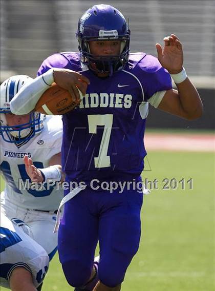 Thumbnail 2 in Kenton vs. Middletown photogallery.