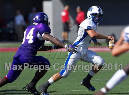 Thumbnail 1 in Kenton vs. Middletown photogallery.