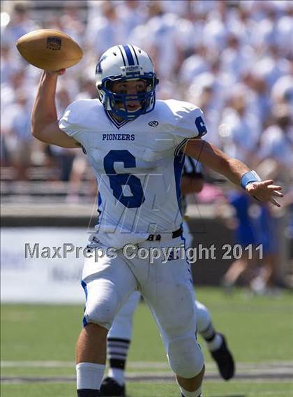 Thumbnail 3 in Kenton vs. Middletown photogallery.