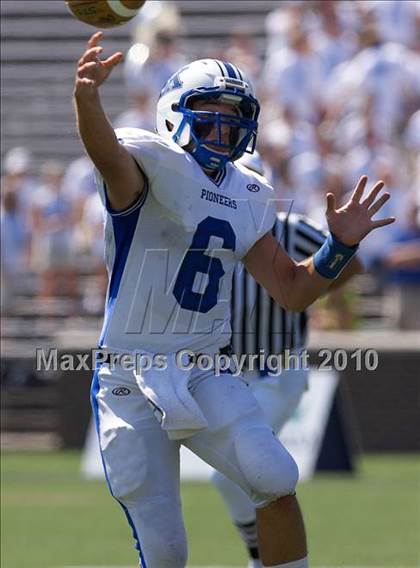 Thumbnail 1 in Kenton vs. Middletown photogallery.