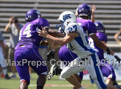 Thumbnail 2 in Kenton vs. Middletown photogallery.