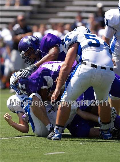 Thumbnail 3 in Kenton vs. Middletown photogallery.