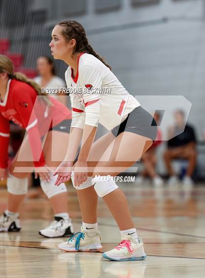 Thumbnail 3 in Anna @ Pottsboro photogallery.