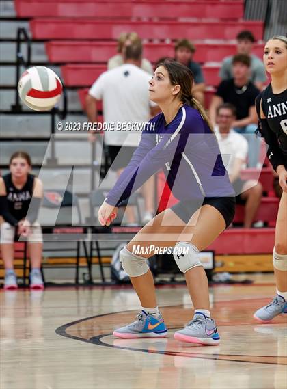 Thumbnail 3 in Anna @ Pottsboro photogallery.