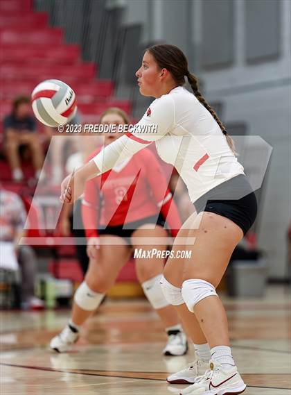 Thumbnail 3 in Anna @ Pottsboro photogallery.