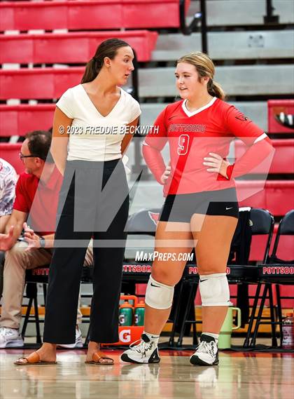 Thumbnail 3 in Anna @ Pottsboro photogallery.