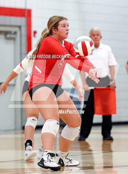 Thumbnail 3 in Anna @ Pottsboro photogallery.