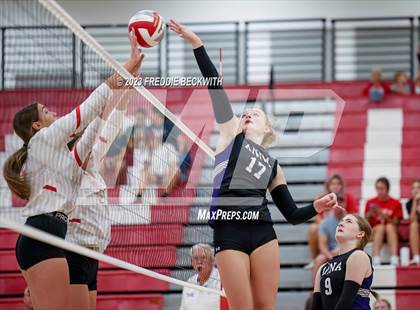 Thumbnail 1 in Anna @ Pottsboro photogallery.