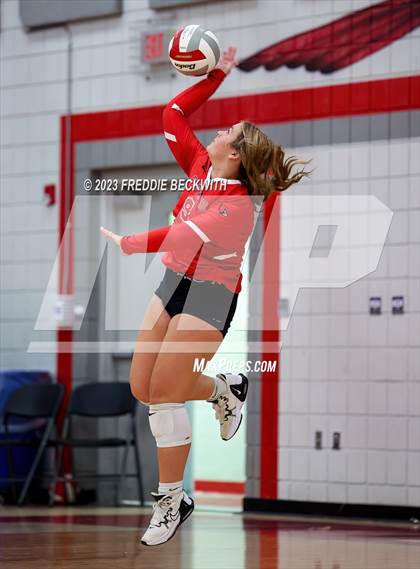 Thumbnail 3 in Anna @ Pottsboro photogallery.