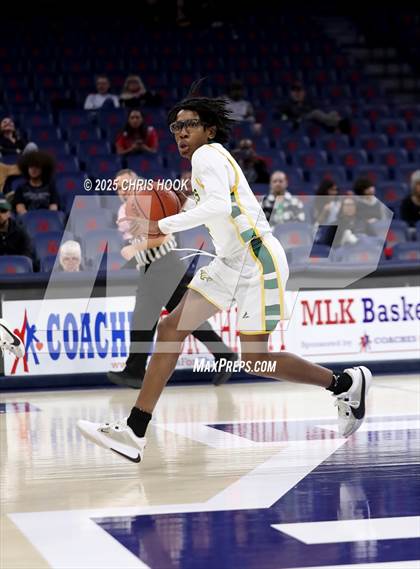 Thumbnail 2 in Bisbee vs Santa Rita (McKale Center) photogallery.