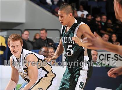 Thumbnail 2 in Calabasas vs. South (CIF SS D3AA Final) photogallery.