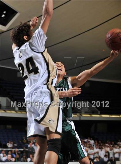 Thumbnail 3 in Calabasas vs. South (CIF SS D3AA Final) photogallery.