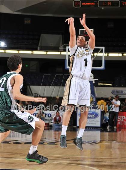 Thumbnail 1 in Calabasas vs. South (CIF SS D3AA Final) photogallery.
