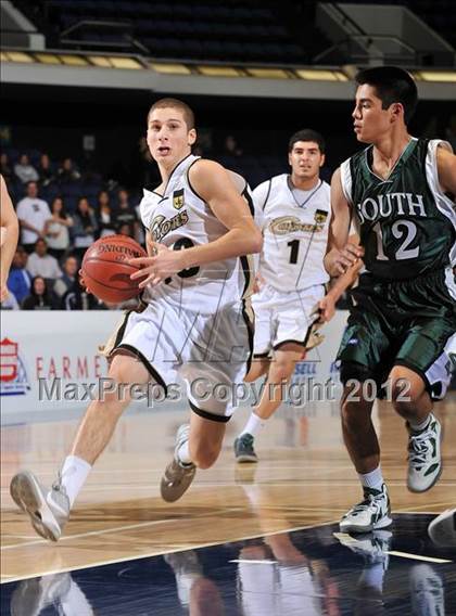 Thumbnail 3 in Calabasas vs. South (CIF SS D3AA Final) photogallery.
