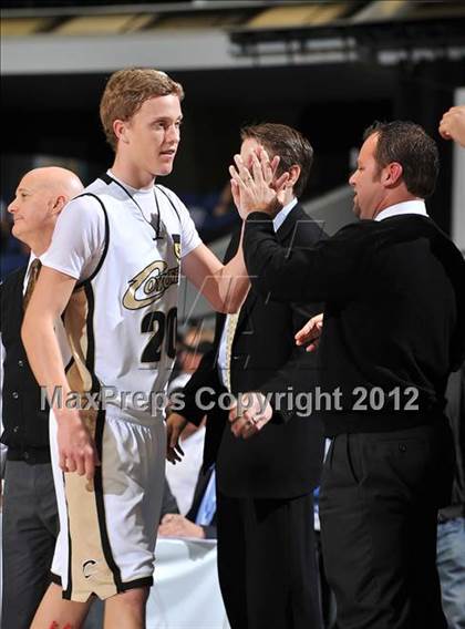 Thumbnail 1 in Calabasas vs. South (CIF SS D3AA Final) photogallery.